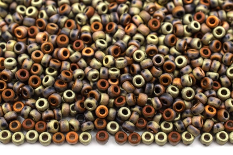 Бисер японский MIYUKI круглый 15/0 #55046 Black California Gold Rush, матовый непрозрачный, 10 грамм Бисер японский MIYUKI круглый 15/0 #55046 Black California Gold Rush, матовый непрозрачный, 10 грамм