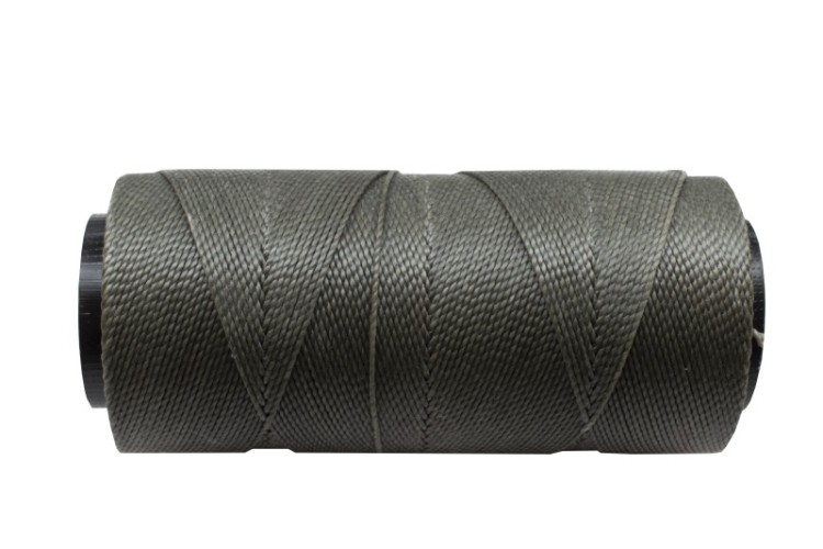 Шнур вощеный Beadsmith, толщина 1мм, длина 144м, цвет серый, полиэфир, 53-025, 1шт Шнур вощеный Beadsmith, толщина 1мм, длина 144м, цвет серый, полиэфир, 53-025, 1шт
