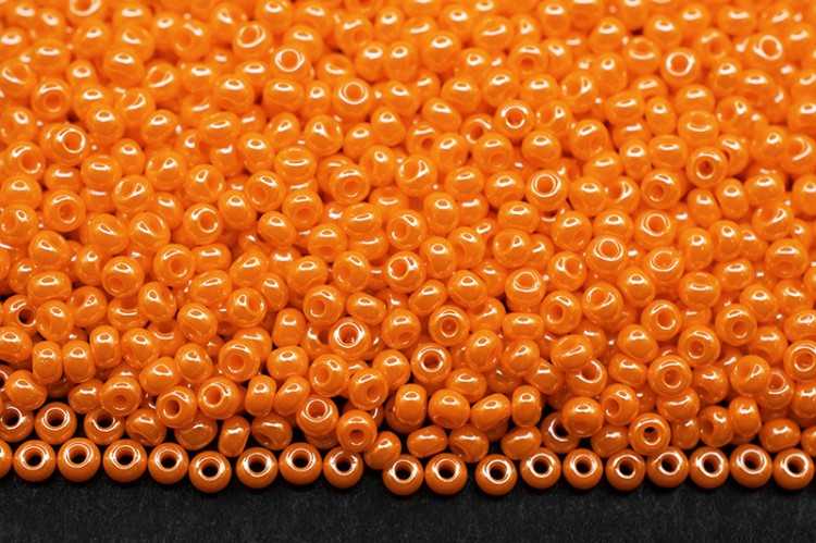 Бисер чешский PRECIOSA круглый 10/0 98110 оранжевый непрозрачный блестящий, 2 сорт, 50г Бисер чешский PRECIOSA круглый 10/0 98110 оранжевый непрозрачный блестящий, 2 сорт, 50г
