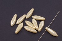 Бусины Dagger beads 16х5мм, отверстие 0,8мм, цвет 03000/14401 кремовый глянцевый, 736-096, 10шт