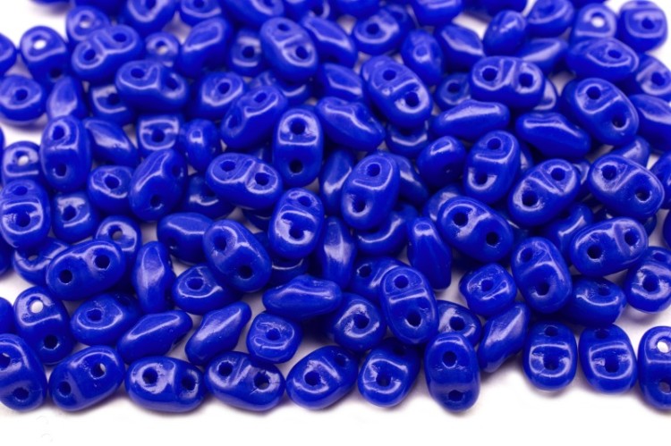Бусины MiniDuo 2х4мм, отверстие 0,7мм, цвет 33050 синий непрозрачный, 707-050, 5г (около 115шт) Бусины MiniDuo 2х4мм, отверстие 0,7мм, цвет 33050 синий непрозрачный, 707-050, 5г (около 115шт)