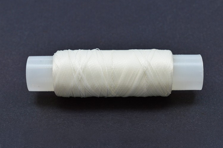 Нить для бисера Титан 100 диаметр 0,1мм, длина 100м, цвет 2500 белый, полиэстер, 1030-088, 1шт Нить для бисера Титан 100 диаметр 0,1мм, длина 100м, цвет 2500 белый, полиэстер, 1030-088, 1шт