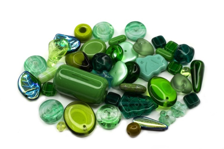 Бусины МИКС №004 Preciosa, зеленая гамма, стеклянные, 25г (около 20шт) Бусины МИКС №004 Preciosa, зеленая гамма, стеклянные, 25г (около 20шт)