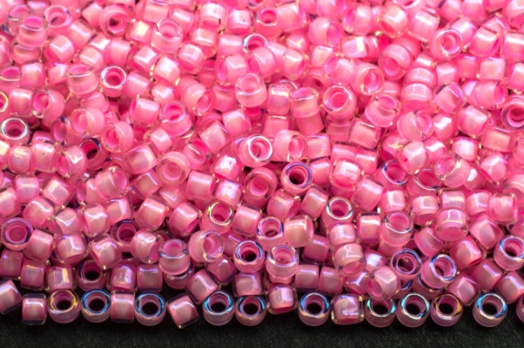 Бисер японский TOHO Treasure цилиндрический 11/0 #0191С хрусталь/ярко-розовый радужный, окрашенный изнутри, 5 грамм Бисер японский TOHO Treasure цилиндрический 11/0 #0191С хрусталь/ярко-розовый радужный, окрашенный изнутри, 5 грамм
