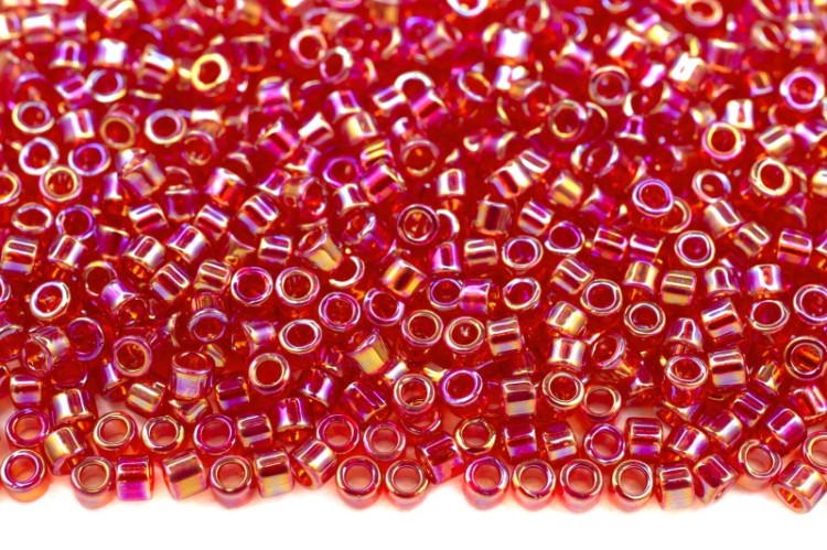 Бисер японский MIYUKI Delica цилиндр 11/0 DB-0172 светлый сиам, прозрачный радужный, 5 грамм Бисер японский MIYUKI Delica цилиндр 11/0 DB-0172 светлый сиам, прозрачный радужный, 5 грамм
