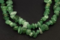 Каменная крошка Природный авантюрин около 3-13мм, отверстие 0,5мм, цвет зеленый, 522-010, 1 нить (около 40см, около 105шт)