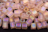 Бисер японский Miyuki Cube кубический 4мм #0155FR бледный розовый, матовый радужный прозрачный, 10 грамм