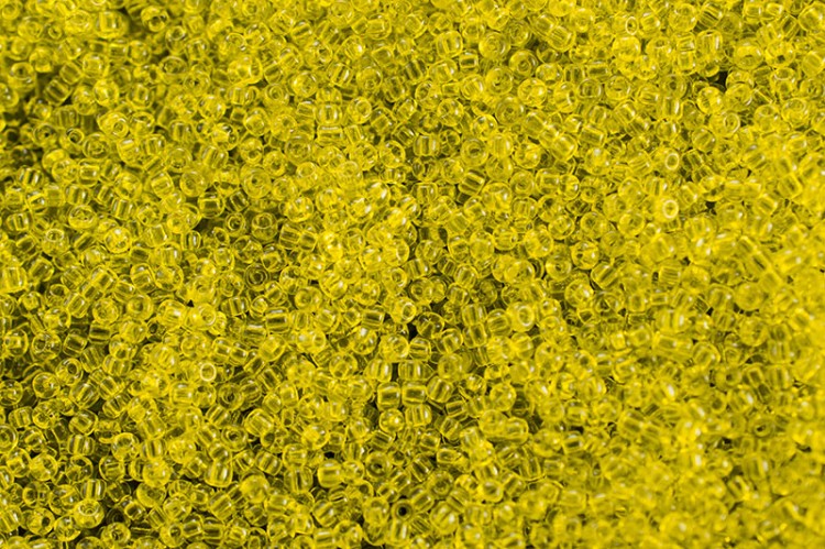 Бисер Гонконг 10/0 2,3мм цвет 5 желтый, прозрачный, около 95г Бисер Гонконг 10/0 2,3мм цвет 5 желтый, прозрачный, около 95г