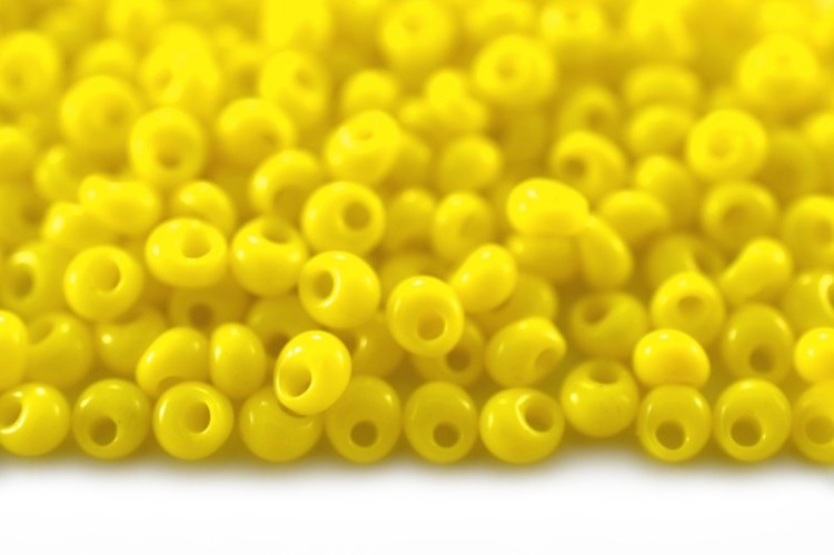 Бисер японский TOHO Magatama 3мм #0042 одуванчик, непрозрачный, 5 грамм Бисер японский TOHO Magatama 3мм #0042 одуванчик, непрозрачный, 5 грамм