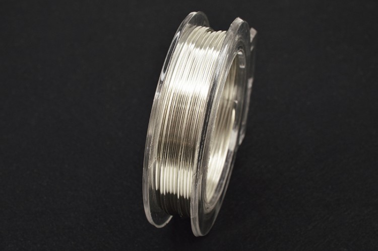 Проволока Artistic Wire 18 Ga (1,0мм), цвет Non Tarnish Silver (не темнеющий серебристый), медь, покрытая серебром, 1009-024, катушка 6,1м Проволока Artistic Wire 18 Ga (1,0мм), цвет Non Tarnish Silver (не темнеющий серебристый), медь, покрытая серебром, 1009-024, катушка 6,1м