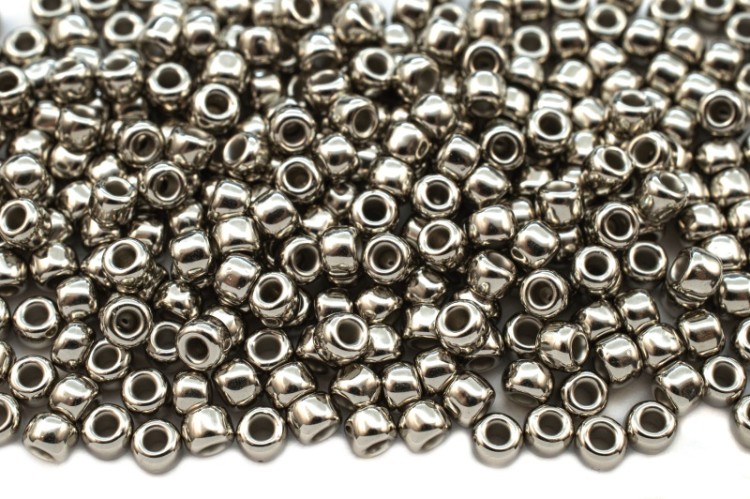 Бисер японский TOHO круглый 8/0 #MAG04 Nickel Plated, 10 грамм Бисер японский TOHO круглый 8/0 #MAG04 Nickel Plated, 10 грамм