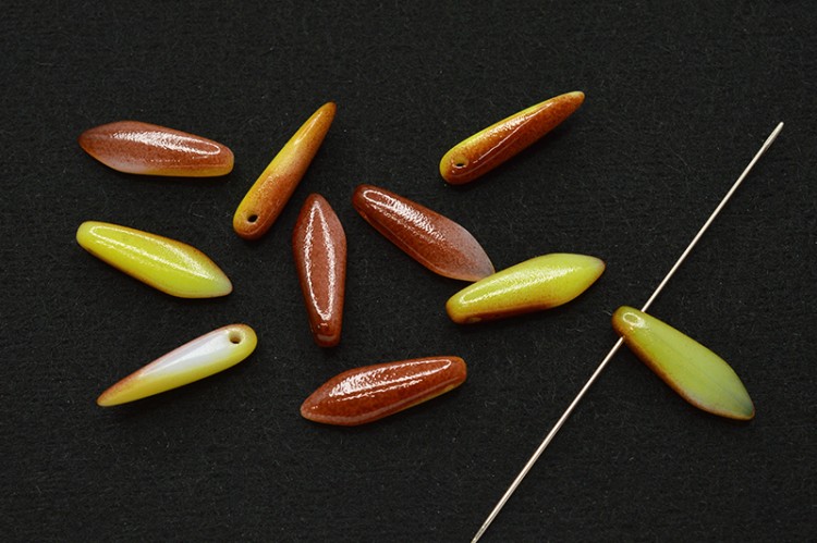 Бусины Dagger beads 16х5мм, отверстие 0,8мм, цвет 03000/95401 White/Funky Green, 736-145, 10шт Бусины Dagger beads 16х5мм, отверстие 0,8мм, цвет 03000/95401 White/Funky Green, 736-145, 10шт