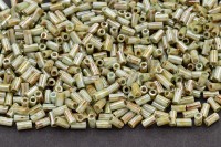 Бисер японский TOHO Bugle стеклярус 3мм #Y183 hybrid ультра глянцевый зеленый, 5 грамм