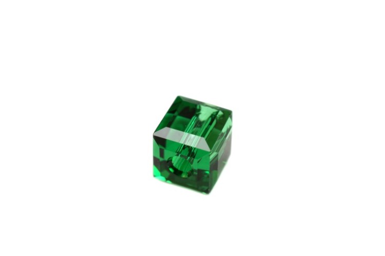Бусина куб Swarovski 5601 #336 4мм Majestic Green, 5601-4-336, 1шт Бусина куб Swarovski 5601 #336 4мм Majestic Green, 5601-4-336, 1шт