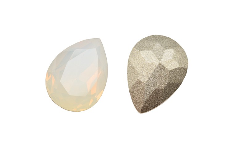 Кристалл Капля 18х13мм, цвет White Opal Premium, стекло, 26-069, 1шт Кристалл Капля 18х13мм, цвет White Opal Premium, стекло, 26-069, 1шт