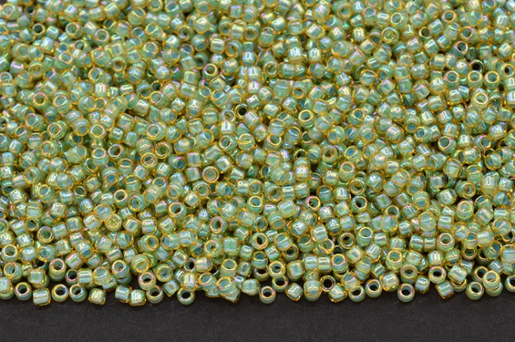 Бисер японский TOHO круглый 15/0 #1848 голубой/мята радужный, окрашенный изнутри, 10 грамм Бисер японский TOHO круглый 15/0 #1848 голубой/мята радужный, окрашенный изнутри, 10 грамм