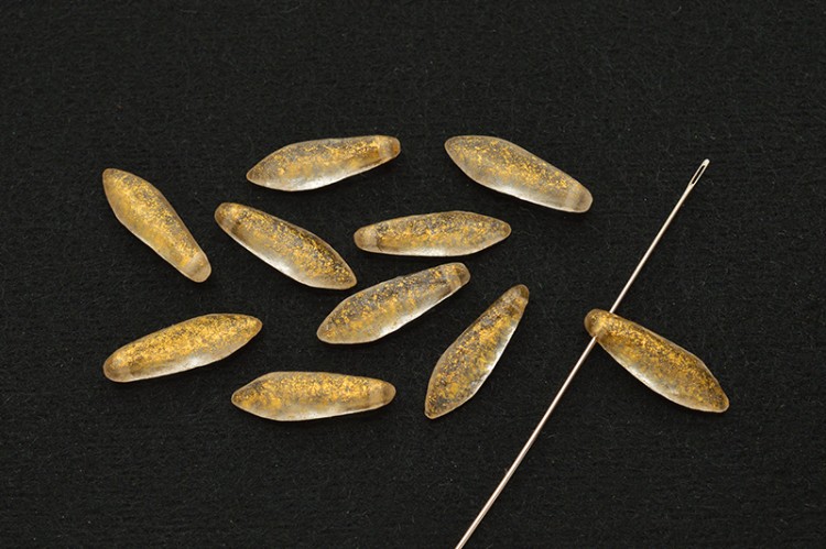 Бусины Dagger beads 16х5мм, отверстие 0,8мм, цвет 00030/56902E бежевый, золотое сияние, 736-141, 10шт Бусины Dagger beads 16х5мм, отверстие 0,8мм, цвет 00030/56902E бежевый, золотое сияние, 736-141, 10шт