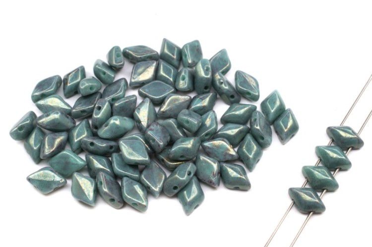 Бусины GemDuo 8х5мм, отверстие 0,8мм, цвет 63130/15495 Turquoise Green Red Terracotta, 709-126, 10г (около 64шт) Бусины GemDuo 8х5мм, отверстие 0,8мм, цвет 63130/15495 Turquoise Green Red Terracotta, 709-126, 10г (около 64шт)