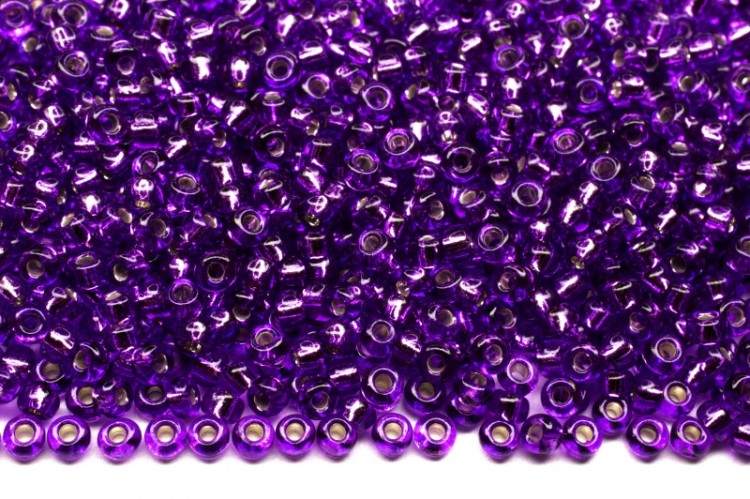 Бисер японский MIYUKI круглый 11/0 #1345 ярко-фиолетовый, серебряная линия внутри, 10 грамм Бисер японский MIYUKI круглый 11/0 #1345 ярко-фиолетовый, серебряная линия внутри, 10 грамм