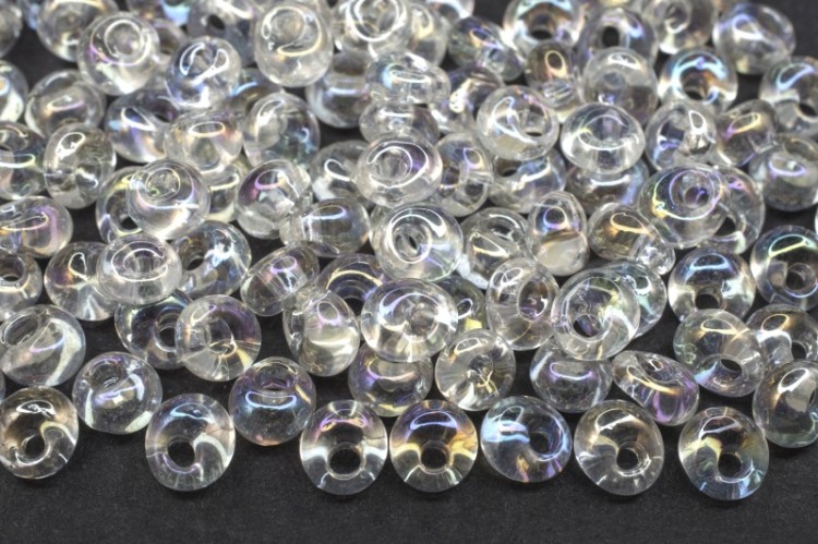 Бисер японский TOHO Magatama 4мм #0161 хрусталь, радужный прозрачный, 5 грамм Бисер японский TOHO Magatama 4мм #0161 хрусталь, радужный прозрачный, 5 грамм