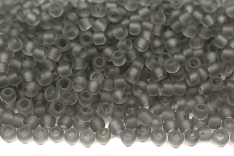 Бисер японский TOHO круглый 11/0 #0009F светло-серый, матовый прозрачный, 10 грамм Бисер японский TOHO круглый 11/0 #0009F светло-серый, матовый прозрачный, 10 грамм