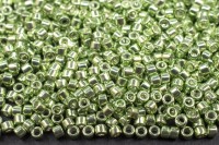 Бисер японский MIYUKI Delica цилиндр 11/0 DB-0413 светло-зеленый, гальванизированный, 5 грамм