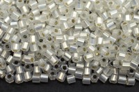 Бисер японский TOHO Hexagon шестиугольный 11/0 #2100 молочный белый, серебряная линия внутри, 5 грамм
