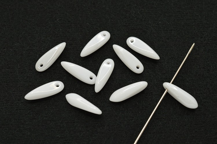 Бусины Dagger beads 11х3мм, отверстие 0,8мм, цвет 03000/20600 белый блестящий, 736-136, 10шт Бусины Dagger beads 11х3мм, отверстие 0,8мм, цвет 03000/20600 белый блестящий, 736-136, 10шт