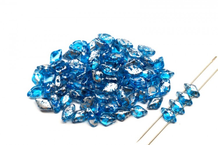 Бусины GemDuo 8х5мм, отверстие 0,8мм, цвет 60020/15481 голубой, серебряные брызги, 709-132, 10г (около 64шт) Бусины GemDuo 8х5мм, отверстие 0,8мм, цвет 60020/15481 голубой, серебряные брызги, 709-132, 10г (около 64шт)