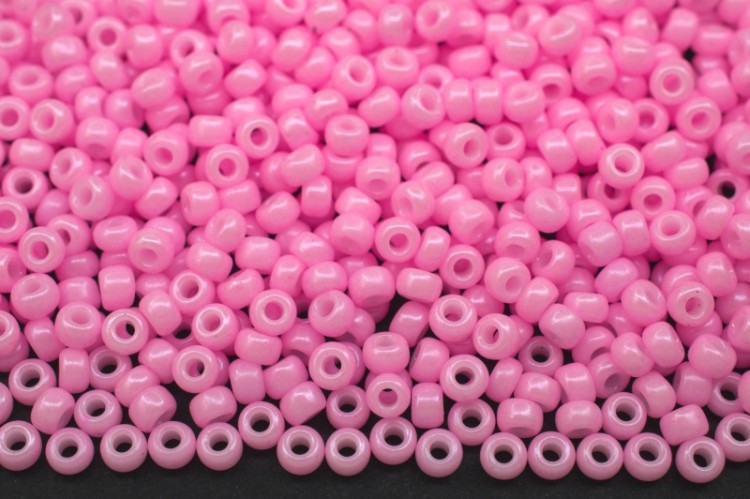 Бисер японский MIYUKI круглый 11/0 #0415 розовый, непрозрачный, 10 грамм Бисер японский MIYUKI круглый 11/0 #0415 розовый, непрозрачный, 10 грамм