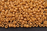 Бисер японский MIYUKI круглый 11/0 #4693 фисташка, матовый радужный непрозрачный, 10 грамм