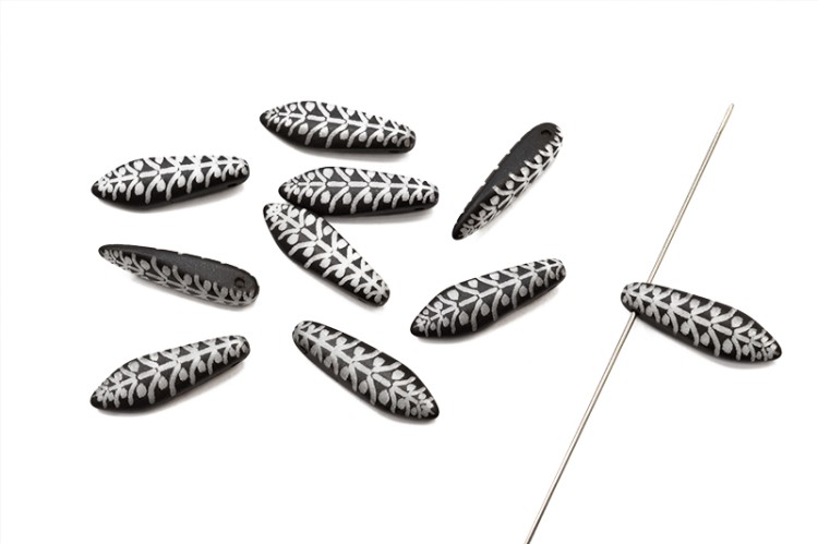 Бусины Dagger beads 16х5мм, отверстие 0,8мм, цвет 02010/29572 Black/White Rye, 736-131, 10шт Бусины Dagger beads 16х5мм, отверстие 0,8мм, цвет 02010/29572 Black/White Rye, 736-131, 10шт