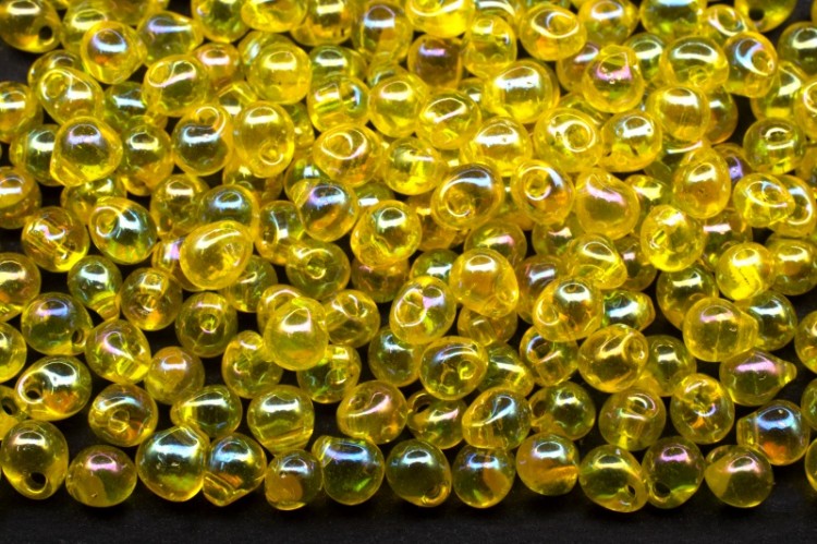 Бисер MIYUKI Drops 3,4мм #0252 желтый, радужный прозрачный, 10 грамм Бисер MIYUKI Drops 3,4мм #0252 желтый, радужный прозрачный, 10 грамм