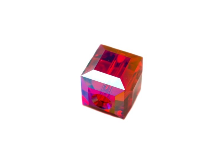 Бусина куб Swarovski 5601 #227 SHIMB 6мм Light Siam Shimmer B, 5601-6-227-963, 1шт Бусина куб Swarovski 5601 #227 SHIMB 6мм Light Siam Shimmer B, 5601-6-227-963, 1шт