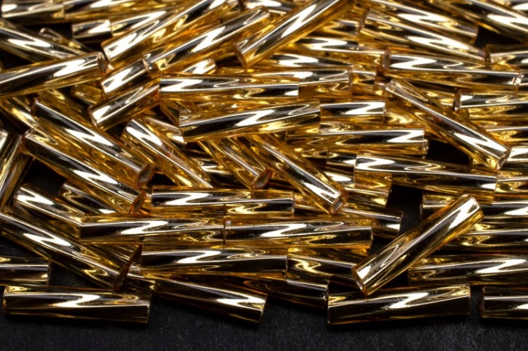 Бисер японский Miyuki Twisted Bugle 2,7х12мм #0003 золото, серебряная линия внутри, 10 грамм Бисер японский Miyuki Twisted Bugle 2,7х12мм #0003 золото, серебряная линия внутри, 10 грамм