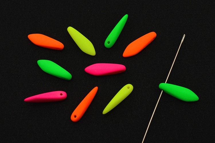 Бусины Dagger beads 16х5мм, отверстие 0,8мм, ассорти цветов, неон матовый, 736-002, 10шт Бусины Dagger beads 16х5мм, отверстие 0,8мм, ассорти цветов, неон матовый, 736-002, 10шт