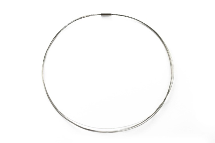 Основа для колье из ювелирного тросика с магнитным замком, толщина 0,35мм, длина около 43см, цвет платина, 34-035, 1шт Основа для колье из ювелирного тросика с магнитным замком, толщина 0,35мм, длина около 43см, цвет платина, 34-035, 1шт