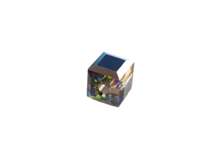 Бусина куб Swarovski 5601 #001 VMB 4мм Vitrail Medium B, 5601-4-001-422, 1шт Бусина куб Swarovski 5601 #001 VMB 4мм Vitrail Medium B, 5601-4-001-422, 1шт