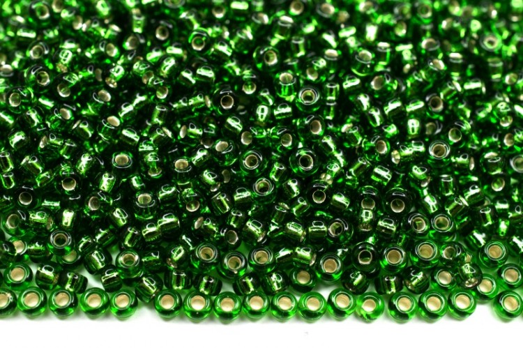 Бисер японский MIYUKI круглый 11/0 #0016 зеленый, серебряная линия внутри, 10 грамм Бисер японский MIYUKI круглый 11/0 #0016 зеленый, серебряная линия внутри, 10 грамм