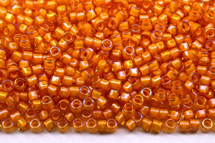 Бисер японский TOHO Treasure цилиндрический 11/0 #0950 нарцисс/апельсин, окрашенный изнутри, 5 грамм Бисер японский TOHO Treasure цилиндрический 11/0 #0950 нарцисс/апельсин, окрашенный изнутри, 5 грамм