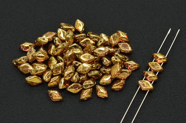 Бусины GemDuo 8х5мм, отверстие 0,8мм, цвет 00030/65526 Crystal Gleam Spread Glaze, 709-170, 10г (около 64шт) Бусины GemDuo 8х5мм, отверстие 0,8мм, цвет 00030/65526 Crystal Gleam Spread Glaze, 709-170, 10г (около 64шт)