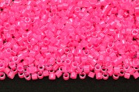 Бисер японский MIYUKI Delica цилиндр 10/0 DBM-2035 дикая клубника, luminous, 5 грамм