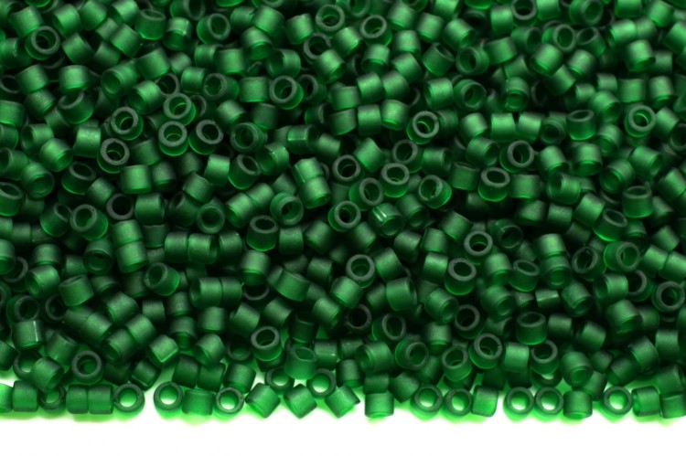 Бисер японский MIYUKI Delica цилиндр 11/0 DB-0767 темно-зеленый, матовый прозрачный, 5 грамм Бисер японский MIYUKI Delica цилиндр 11/0 DB-0767 темно-зеленый, матовый прозрачный, 5 грамм