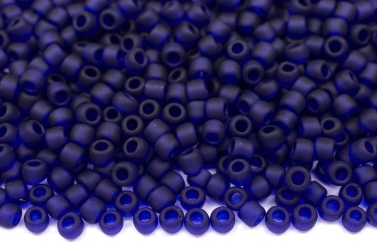 Бисер японский TOHO круглый 11/0 #0008DF кобальт, матовый прозрачный, 10 грамм Бисер японский TOHO круглый 11/0 #0008DF кобальт, матовый прозрачный, 10 грамм