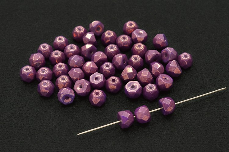 Бусины Hill beads 6мм, отверстие 0,5мм, цвет 03000/15726 белый мел, Vega, 722-015, 10г (около 48шт) Бусины Hill beads 6мм, отверстие 0,5мм, цвет 03000/15726 белый мел, Vega, 722-015, 10г (около 48шт)