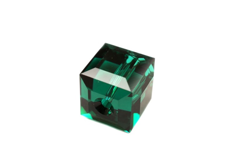 Бусина куб Swarovski 5601 #205 8мм Emerald, 5601-8-205, 1шт Бусина куб Swarovski 5601 #205 8мм Emerald, 5601-8-205, 1шт