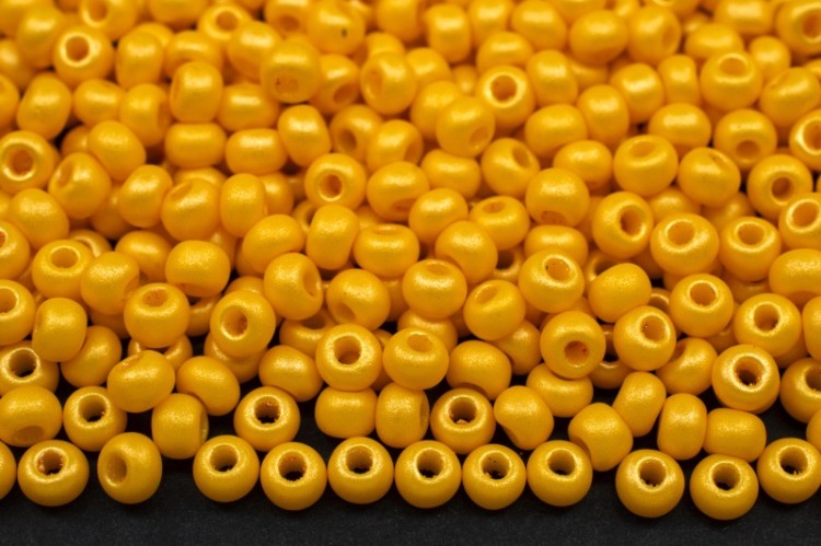 Бисер чешский PRECIOSA круглый 8/0 22002 желтый подсолнух, PermaLux, 50г Бисер чешский PRECIOSA круглый 8/0 22002 желтый подсолнух, PermaLux, 50г