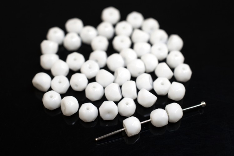 Бусины Hill beads 6мм, отверстие 0,5мм, цвет 03000 белый, 722-013, 10г (около 48шт) Бусины Hill beads 6мм, отверстие 0,5мм, цвет 03000 белый, 722-013, 10г (около 48шт)