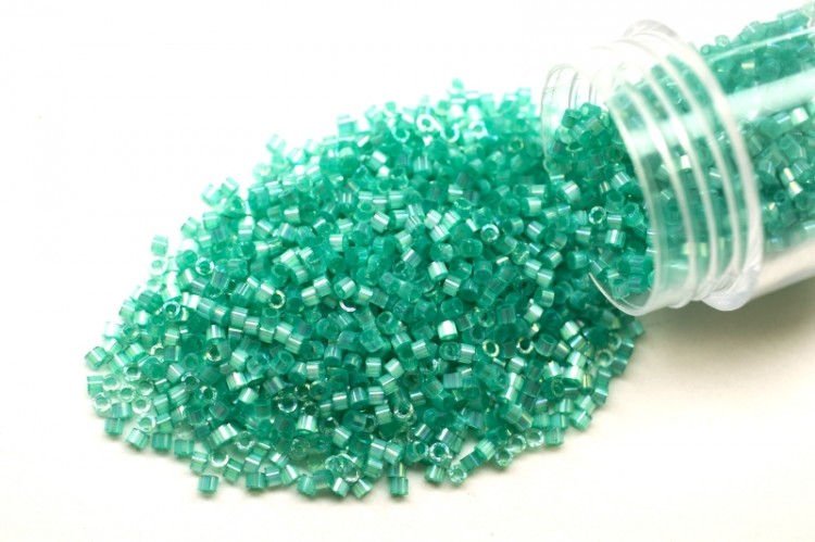 Түрмедегі жігітті былғау